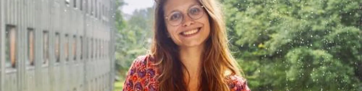 Félicitations à Alexandra Tits, boursière FRIA FNRS, Doctorante au sein du laboratoire Mécanique des matériaux biologiques et bioinspirés (Aérospatiale & Mécanique / École d'Ingénieurs) Université de Liège 