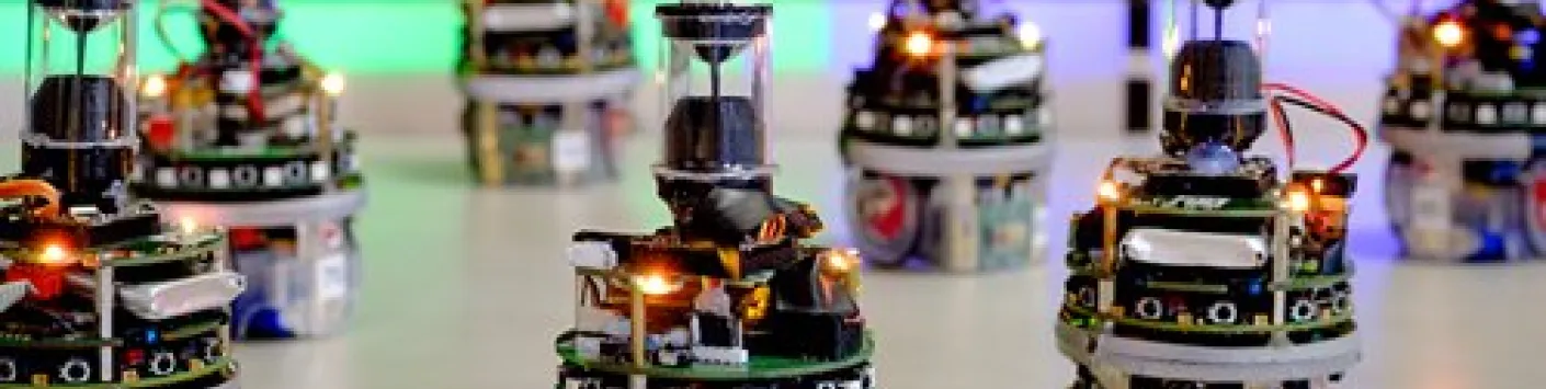 PUBLICATION SCIENTIFIQUE | Deux approches de la robotique en essaim, pour des applications différentes